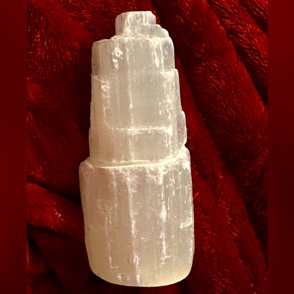 Selenite Cake Tower